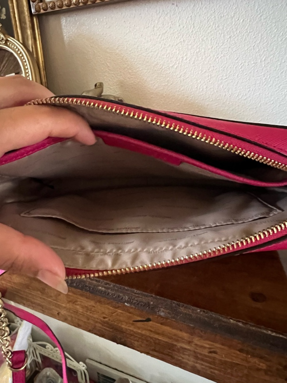 Michael Kors Hot Pink Crossbody Bag with Gold Chain - Picture 5 of 7